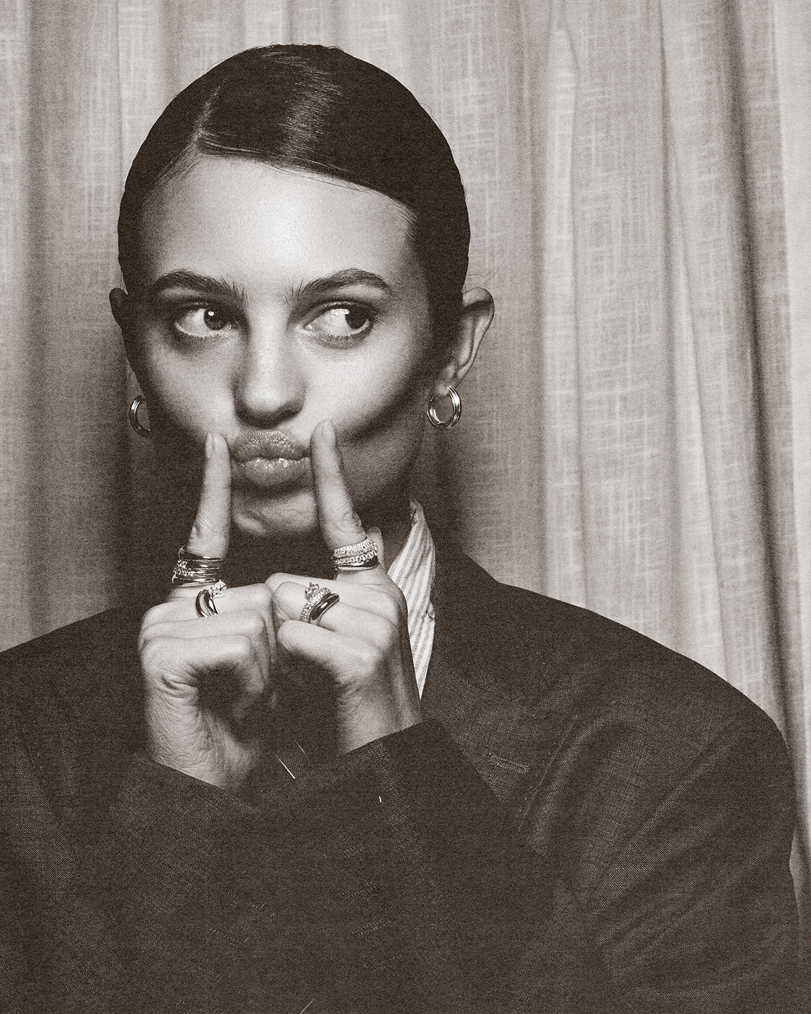 Bold Grooved Hoops Large