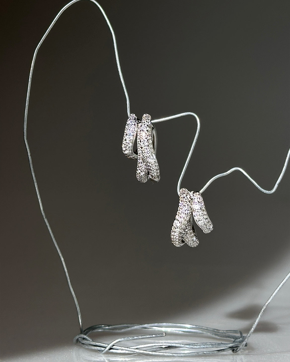 Wave Pave Hoops Medium